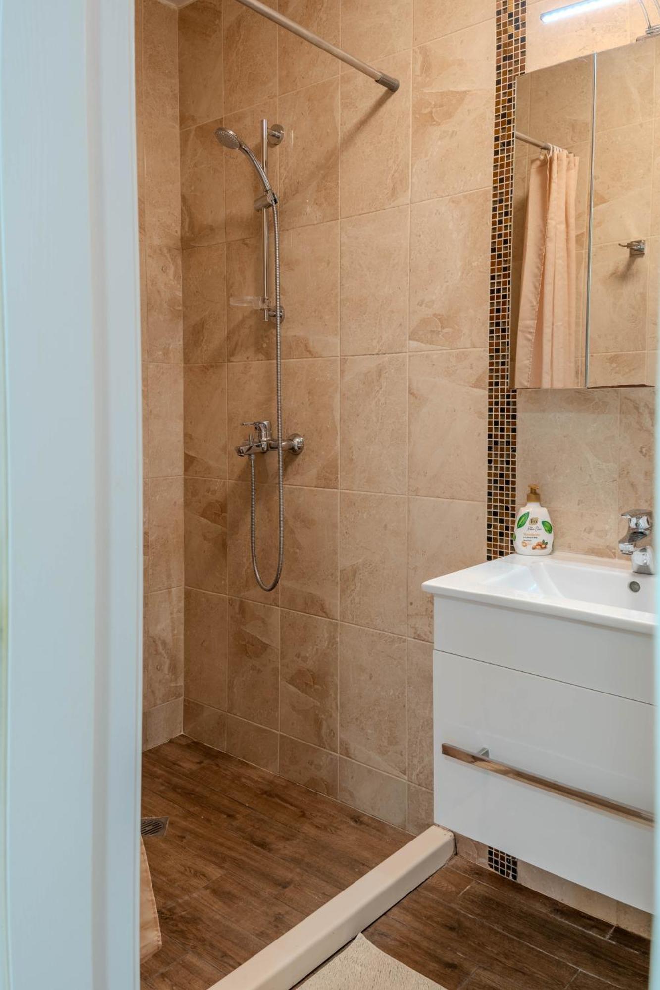 Apartment In Evargreen Complex With Terrace Varna Exterior foto