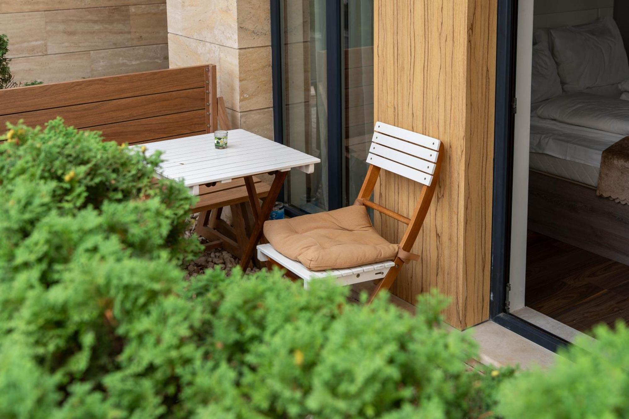 Apartment In Evargreen Complex With Terrace Varna Exterior foto